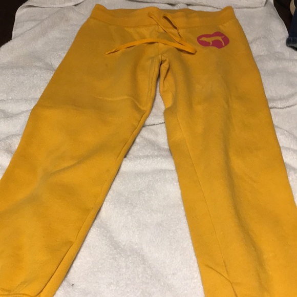 Pink by Victoria’s Secret - Picture 1 of 4